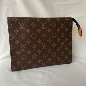 Louis Vuitton Toiletry Pouch Bag 10" Brown Canvas Monogram Coated